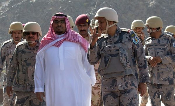 نائب أمير منطقة نجران يتفقد مراكز حرس الحدود بالمنطقة