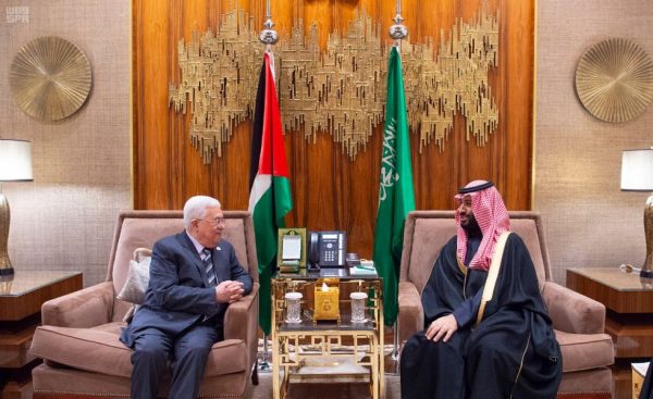 سمو ولي العهد يبحث مع الرئيس الفلسطيني مستجدات الأوضاع في الأراضي الفلسطينية
