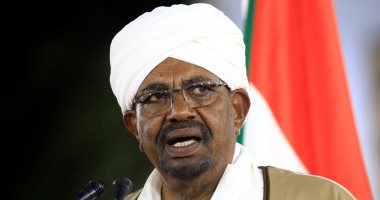 السودان يشكل محاكم طوارئ ويجري تعديلات في صفوف الجيش