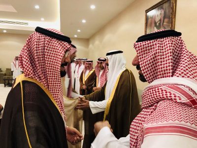 سمو أمير نجران يستقبل المعزين في وفاة الأمير محمد بن متعب