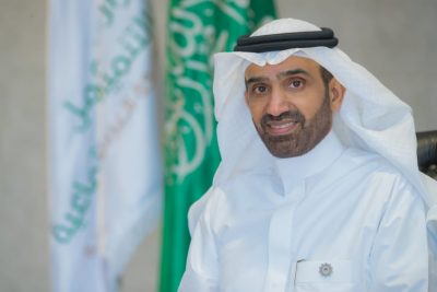 وزير العمل والتنمية الاجتماعية يصدر قرارًا باعتماد الدليل الإرشادي لقرار حظر التدخين في أماكن العمل