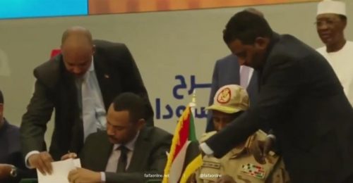 المجلس العسكري السوداني وقوى الحرية يوقعان على وثائق الانتقال للسلطة المدنية