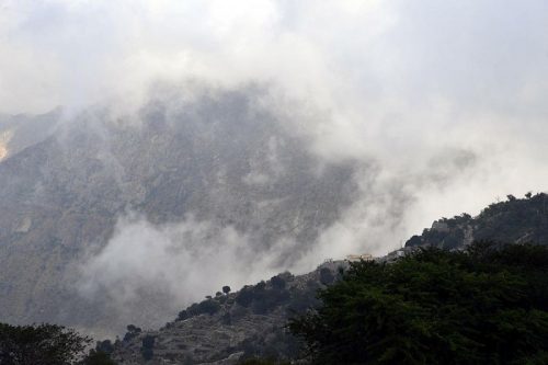 جبال الحشر .. إطلالة على جمال الطبيعة
