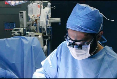 تدخل طبي ناجح لإستئصال ورم سرطاني باللسان لمريض بمستشفى الملك خالد بنجران