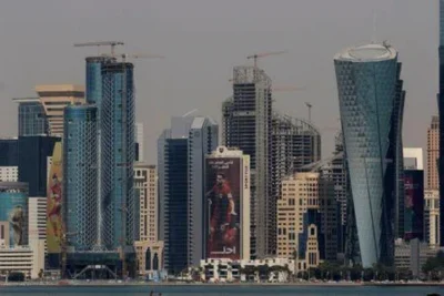 قطر تجلي آلاف العمال عن مساكنهم بالدوحة قبل كأس العالم